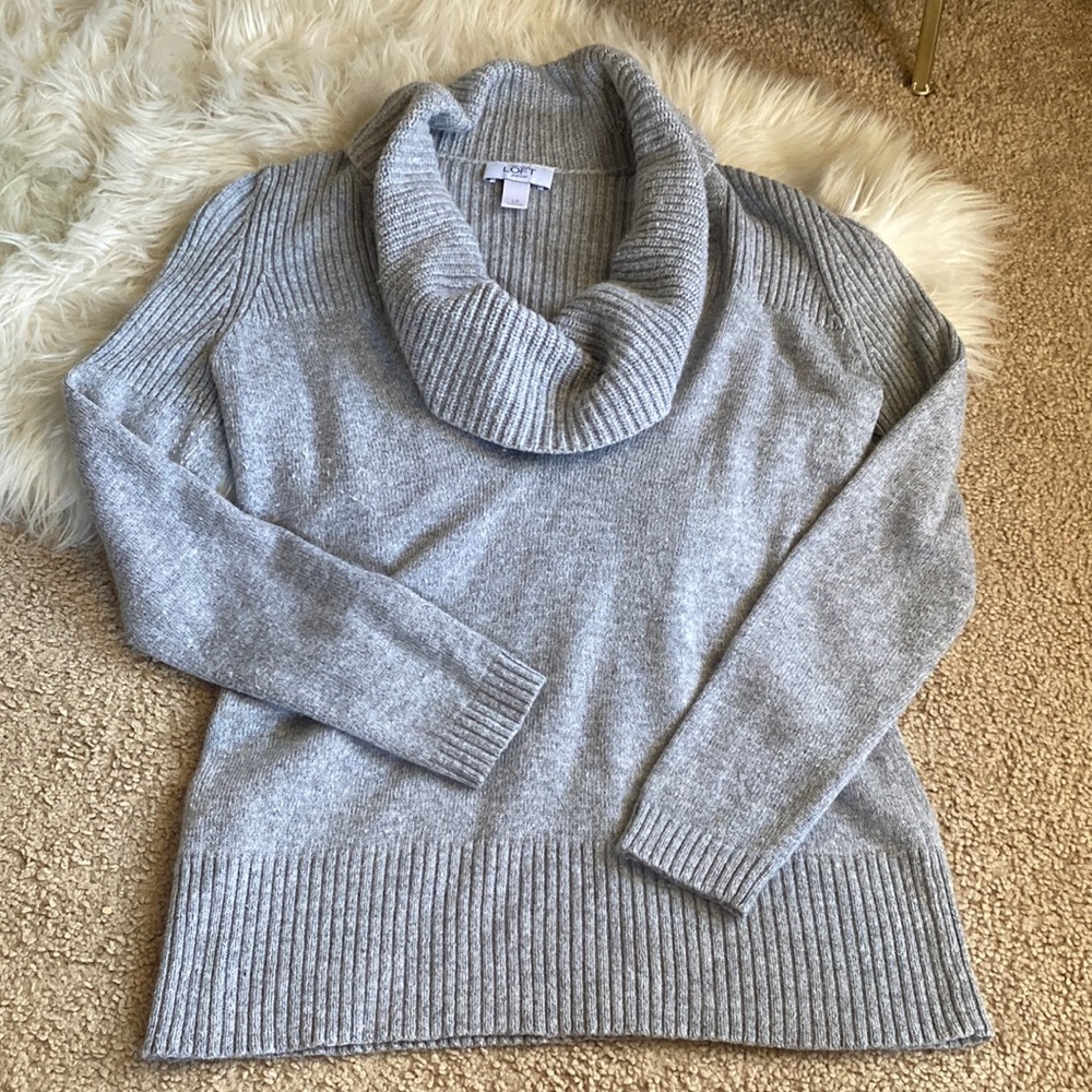 🤍LOFT Ann Taylor sweater 🤍Size LP